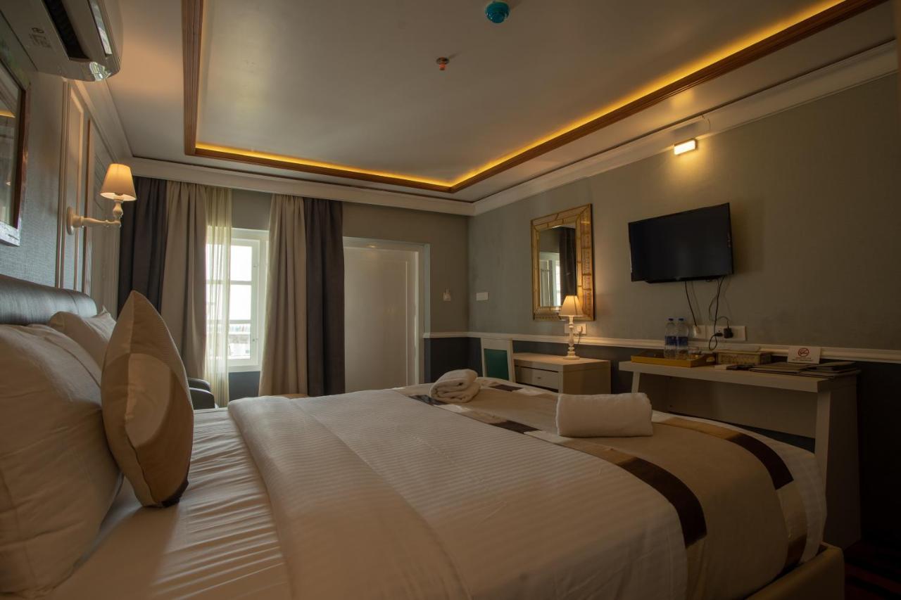 State Beach Resort And Spa 坎努尔 外观 照片