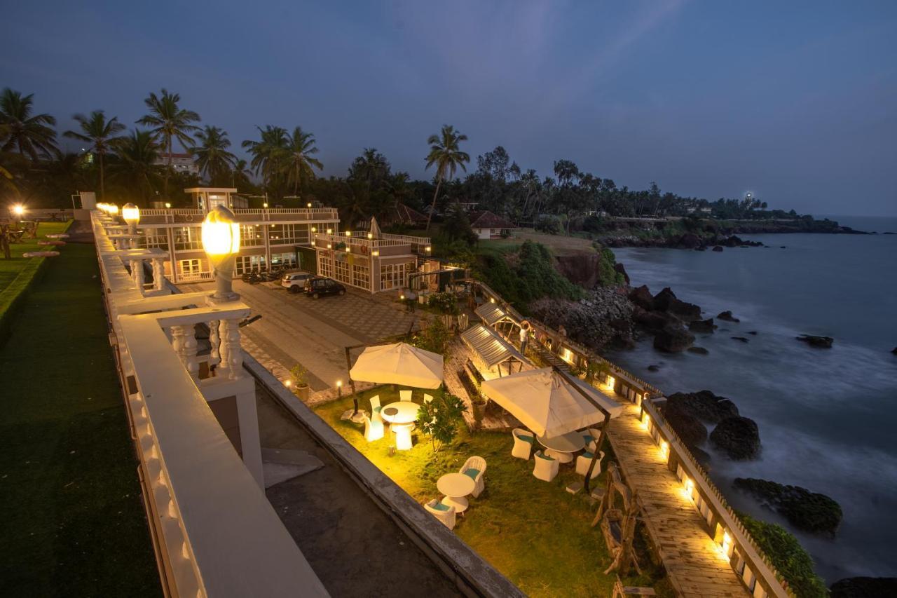 State Beach Resort And Spa 坎努尔 外观 照片